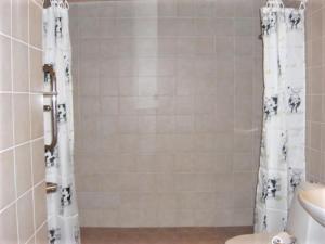 Awesome Home In Löderup With 2 Bedrooms And Wifi