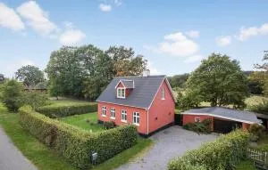 3 Bedroom Gorgeous Home In Aakirkeby - Åkirkeby