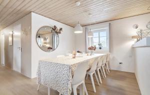 Awesome Home In Ringkøbing With Sauna