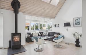 Awesome Home In Hirtshals With Sauna