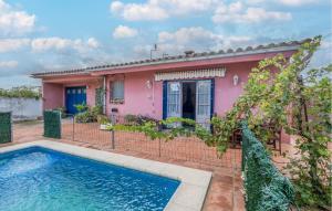 Awesome Home In Sant Miquel De Fluvià