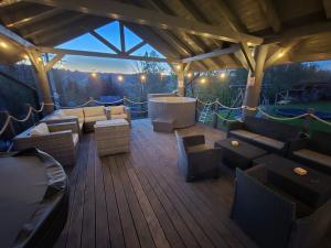 Góralski Przystanek dom dla max 17 osób z sauną i balią z funkcją jacuzzi