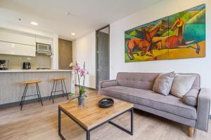 2 Bdr Suite W2 AC Poblado, Medellin