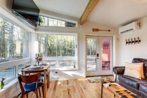 Private Hot Tub Waterfront Home along Eagle River