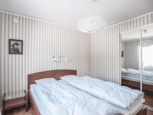 Awesome Home In Åseda With 2 Bedrooms And Wifi