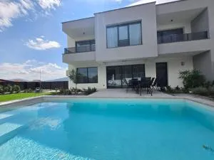 Villa Calypso - Velika