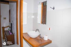 Casa com área externa e piscina na Feiticeira