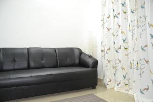 2 BHK home with Wonderful view, 15 min to airport