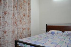 2 BHK home with Wonderful view, 15 min to airport