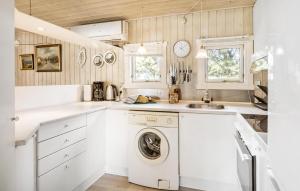 3 Bedroom Stunning Home In Rødby