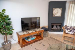 WATERFRONT - 26 Spinniker