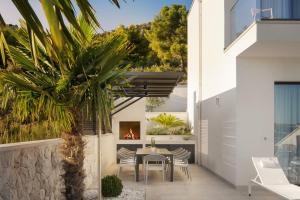 Seaview Villa Alba Seget, 5 en-suite Bedrooms