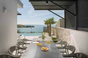Seaview Villa Alba Seget, 5 en-suite Bedrooms