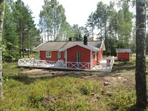 Beautiful Home In Hestra With 3 Bedrooms - Algutstorp