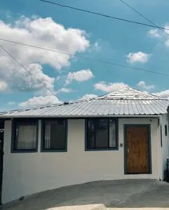 Natives Bir - a cozy mountain cabin with rustic charm - Malotha