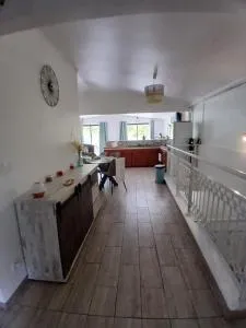 Horizon des Pitons - 萨拉济