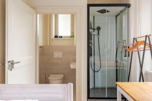 New tiny studio 1 near University & Hospital