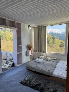 Stargaze with Rio, Glass-Lodge in Thachi Valley