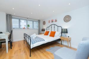 The Old Wire Factory - 2 bed, Close to city centre, Fast wifi, comfortable home from home