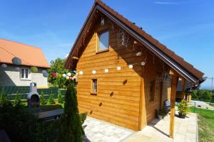 Nowe domki w górach "Pod Skrzycznym", koło Szczyrku