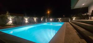 Villa Tia with heated pool & jacuzzi