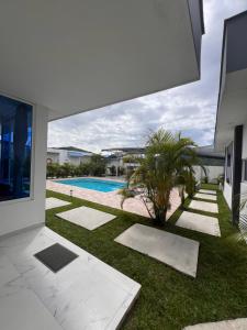 Compostela Cabañas Gigante