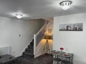 Alpha Modern Homes - 北斯蒂福德