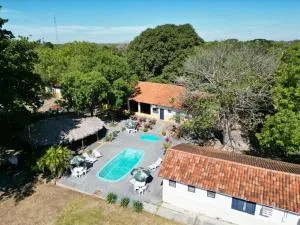 Pousada & Camping Santa Clara - Todos os Santos