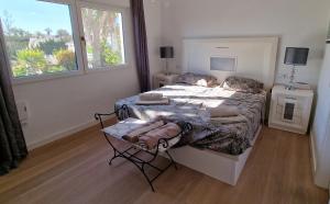 Luxury Villa 3 bed with private Pool & Lounge area