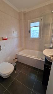 Luxury Villa 3 bed with private Pool & Lounge area