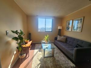 HOM I Comodo Departamento 3PAX 2D1B Calle Merced Stgo