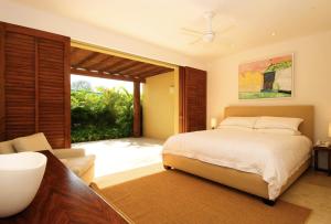 Ranchos Estates Beachfront Villa Ten