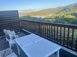 Chalet lac de la Raviege vue lac - Anglès