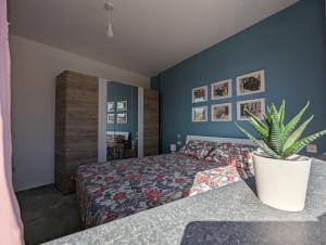 New central apartment close to promenade