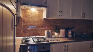 FREE PARKING & Self Check-IN WestSide Studio Near the Lake, Lacul Morii,Near Metro Stations Sector6