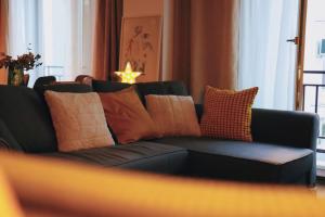 Self Check-IN Free Parking Near Metro Stations and BUS WestSide Studio S6