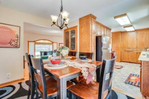 Spacious Cottage Grove Haven Near Downtown St Paul