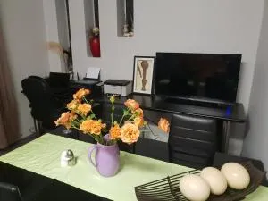 CradleLicious Farm Mpshe cottage - 马加利斯堡