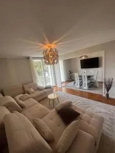 Magnifique appartement suréquipé-balcon-vu-parking - 奥比埃