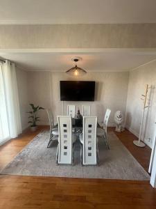 Appartements Magnifique appartement surequipe-balcon-vu-parking : photos des chambres