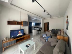 Modern HOME DownTown