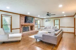 House on 20 Acres with On-Site Pond in Spring Lake! - Dunn