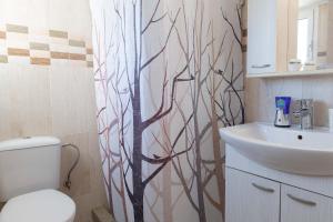 Cozy Greek Apartment