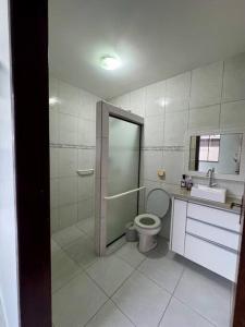 Sobrado para a família na praia!