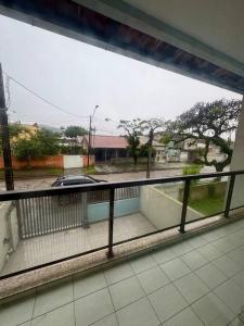 Sobrado para a família na praia!