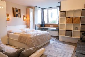 J&D Business Apartment in TOP LAGE inklusive Küche, Waschmaschine, Parkplatz, TV, WLAN, Netflix