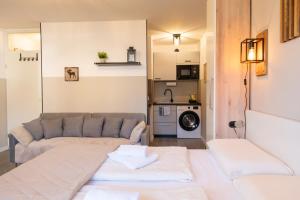 J&D Business Apartment in TOP LAGE inklusive Küche, Waschmaschine, Parkplatz, TV, WLAN, Netflix