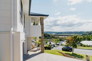 Entire Unit 02 Rooms 04 King Single Beds 11 kms to Goldcoast Airport