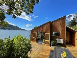 The Cove Cabin - your quiet escape - Macandrew Bay