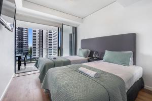 Sierra Grand Spacious 3 Bedroom Apartment - CoastHM